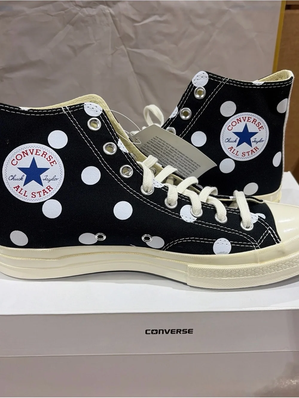 Converse PLAY White Red Heart Logo Shoe Box